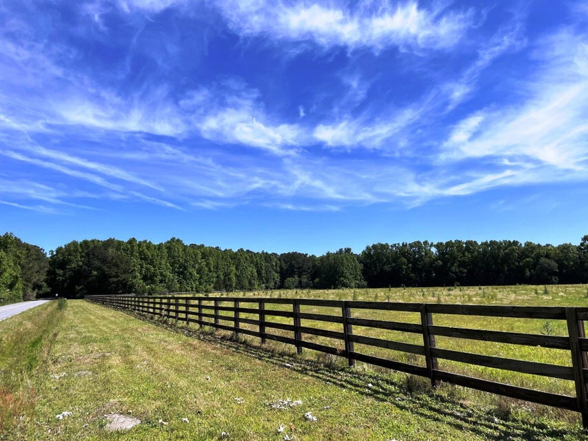 o Gibson Road, Meggett, SC, 29449 United States