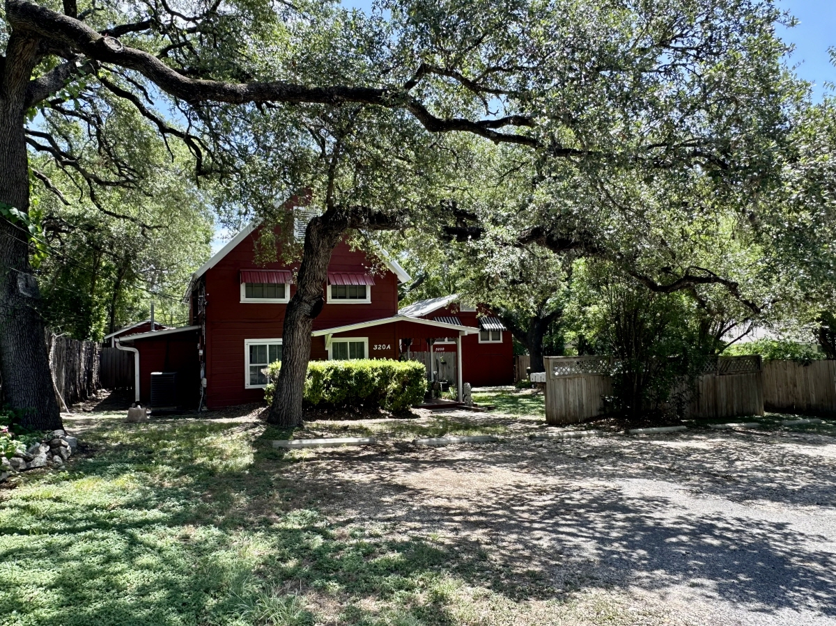 The Vintage Red Farm House, San Marcos, TX, 78666 United States