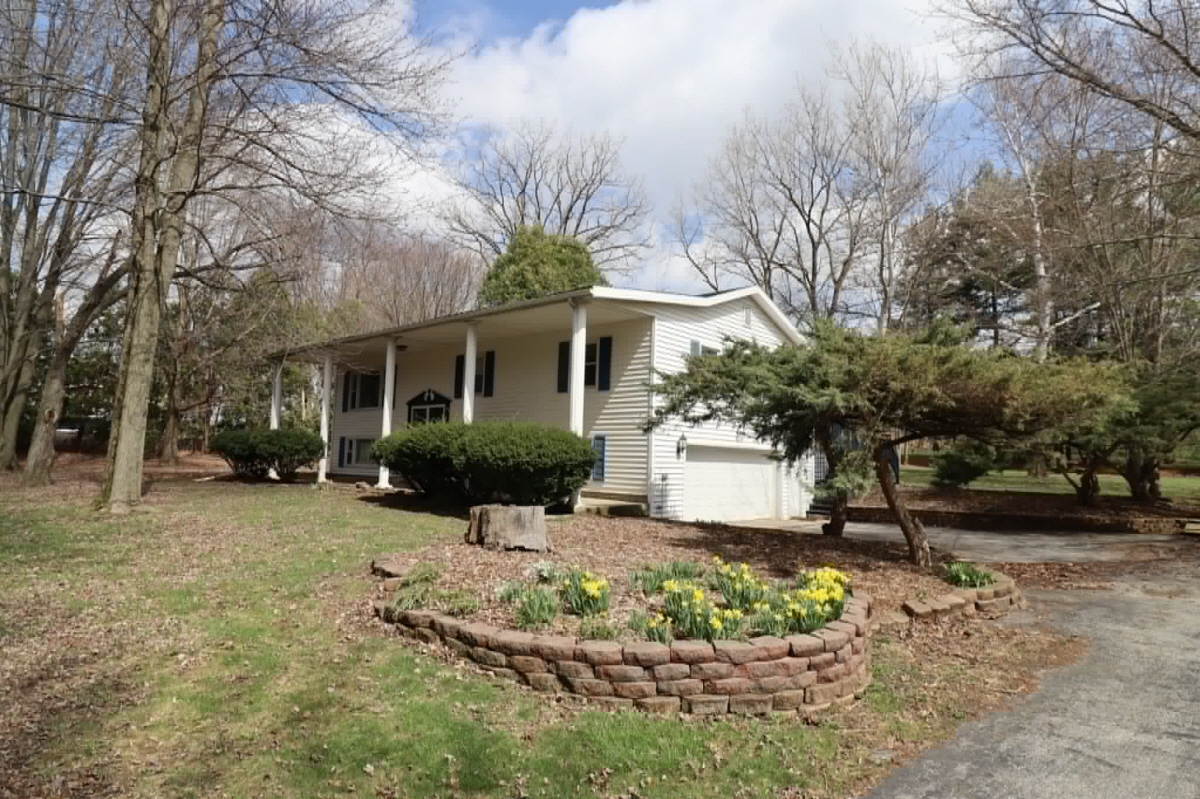 955 N 400 E, Chesterton, IN, 46304 United States