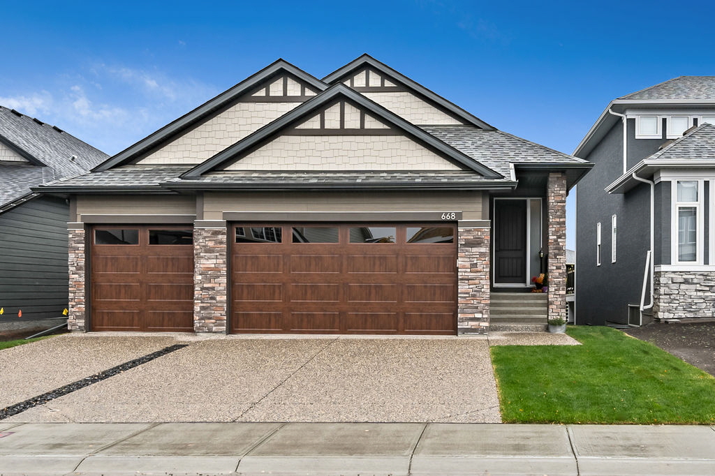 668 Legacy Woods Circle SE, Calgary, AB, T2X 4M2 Canada