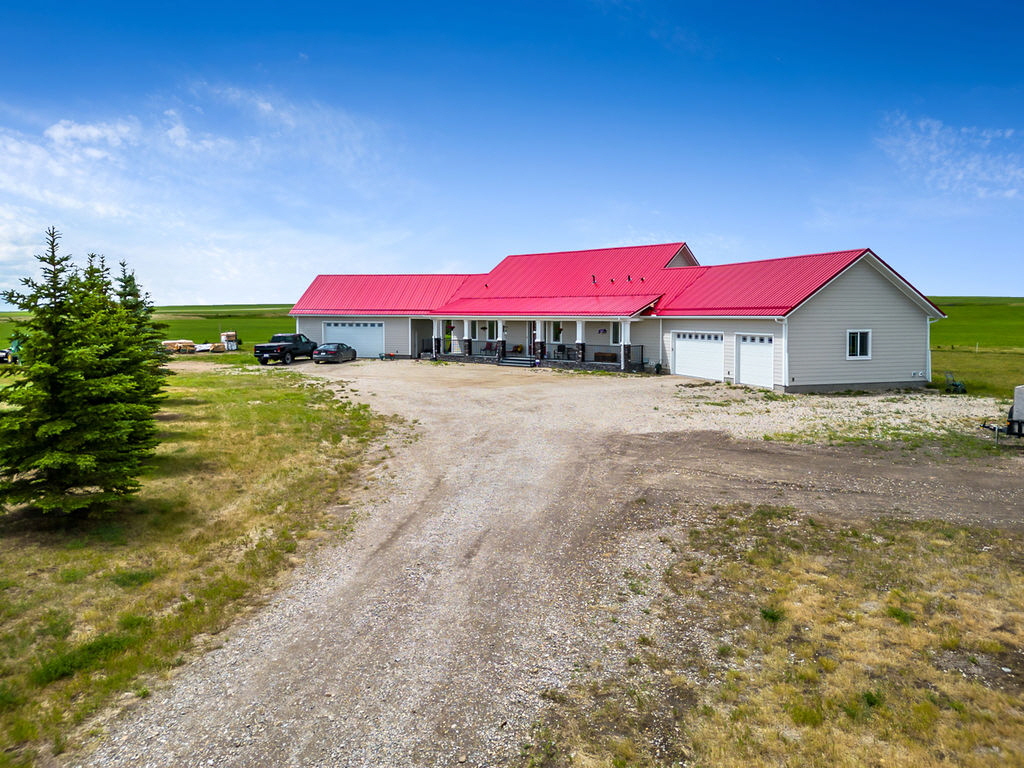 204042 Range Road 251, Mossleigh, AB, T0L 1P0 Canada