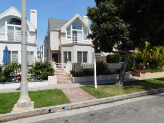 611 8th Street, Huntington Beach, CA, 92648 United States