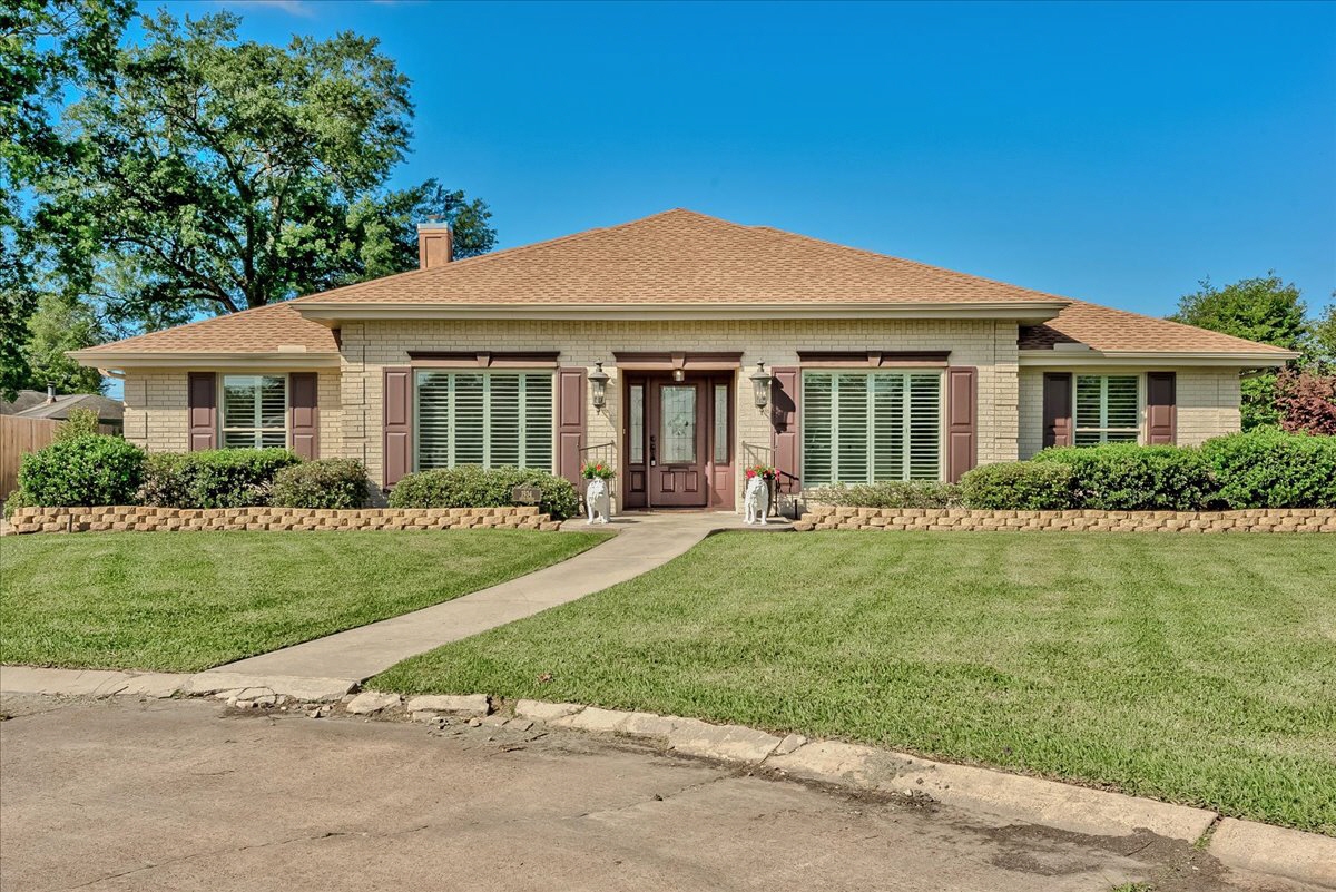 1934 Effie Circle, Port Neches, TX, 77651 United States